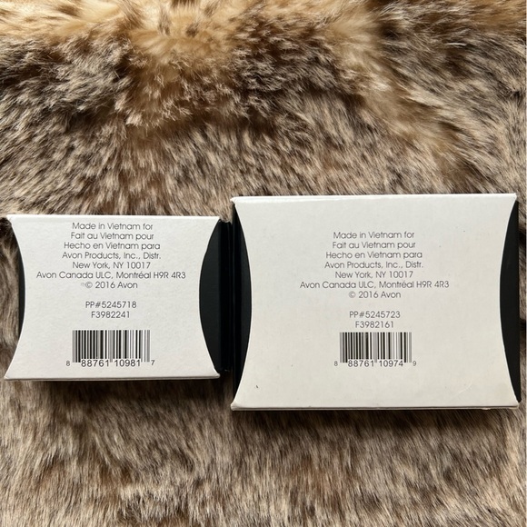 Avon brilliant prestige teardrop earrings and necklace set 2016 silvertone NIB - Picture 5 of 5